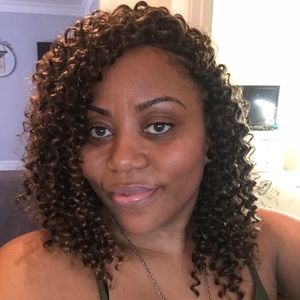 Meet your Posher, Donnetta